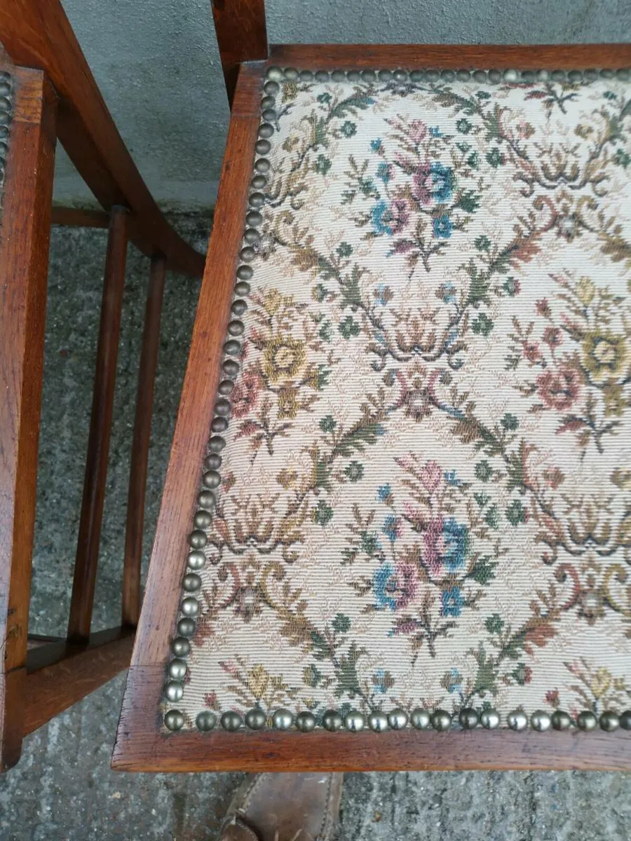 2 chairs - Image 2