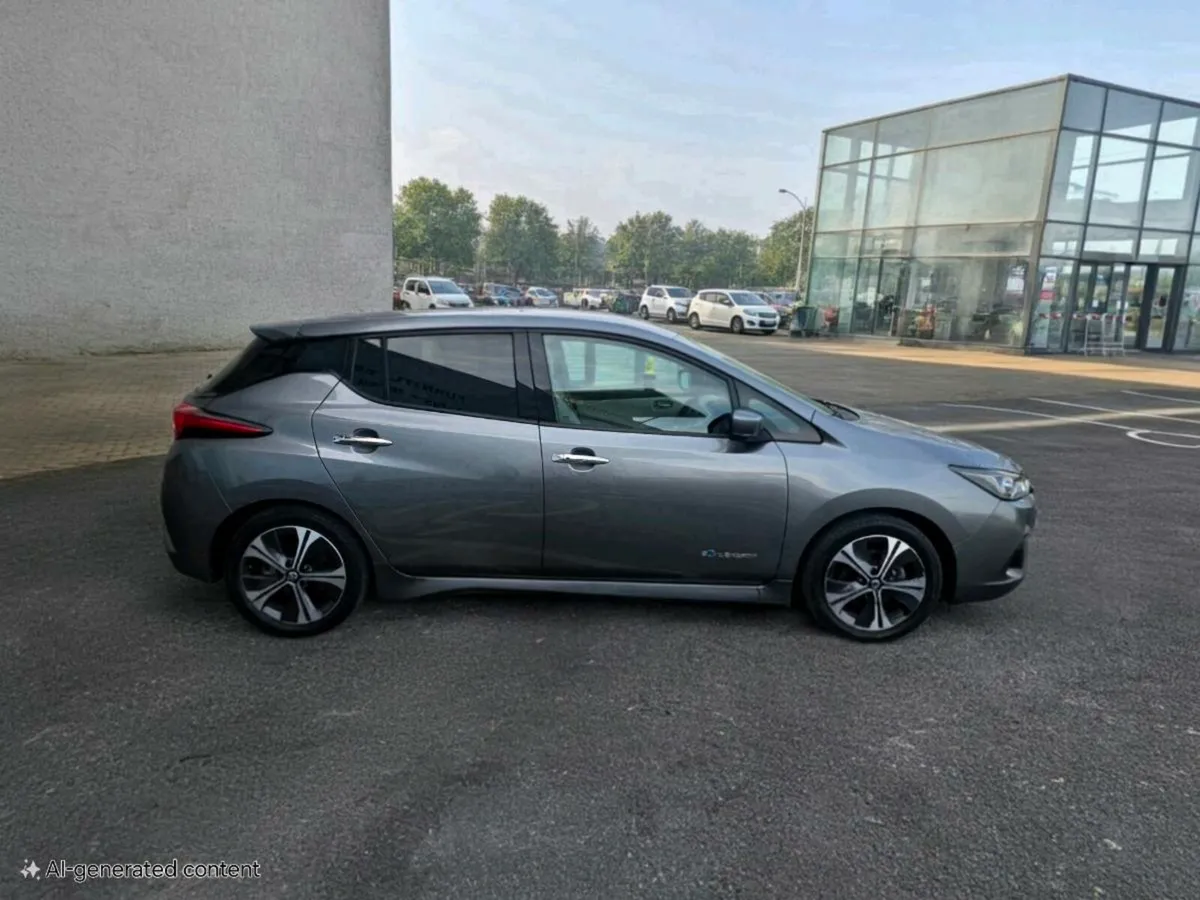 2018 Nissan Leaf SVE 42KW 150hp - Image 4