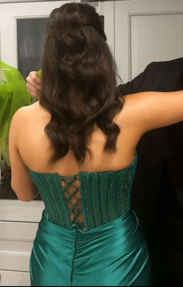 Debs dress - Image 2