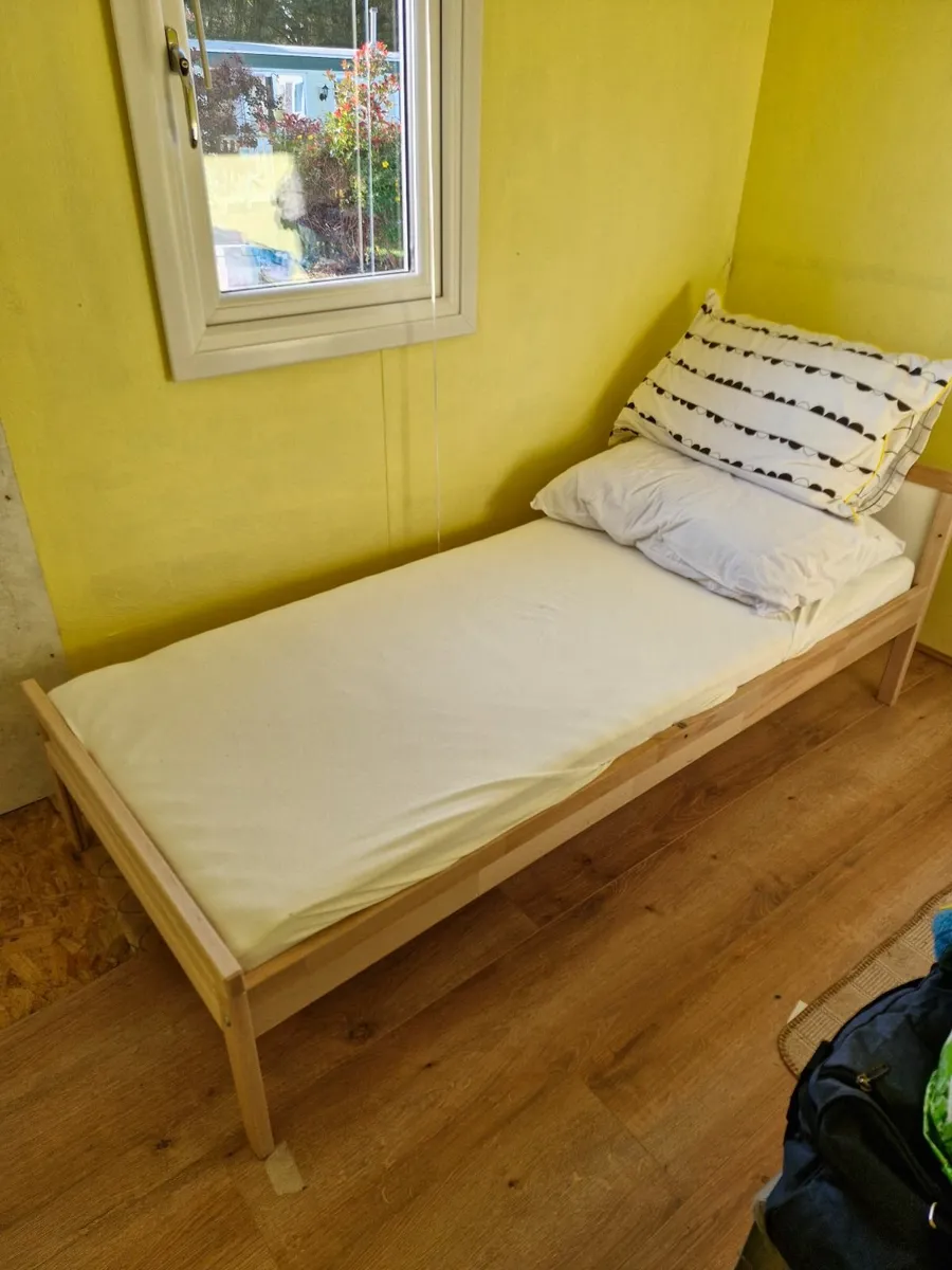 Beds - Image 1