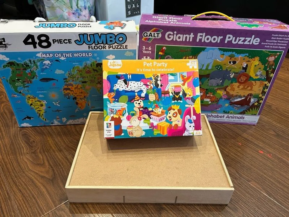 Selection of children's actvities and puzzles. Bundles priced individually. - Image 2