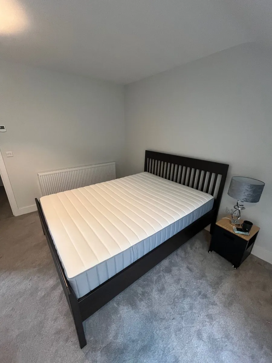 King bed frame and mattress - Image 1