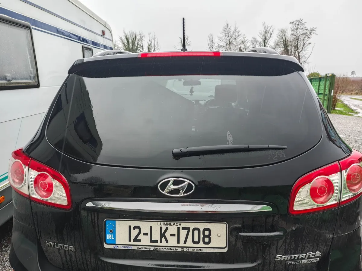 Hyundai Santa Fe - Image 1