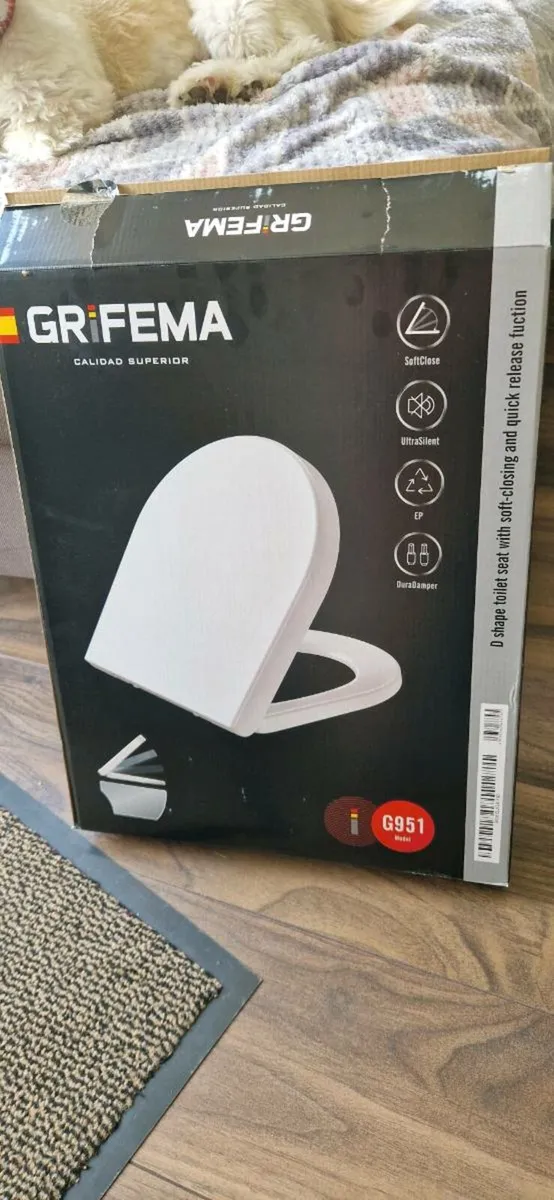 Toilet Seat - Image 1