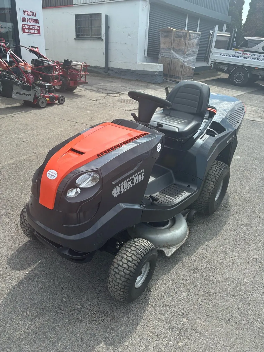 Oleo Mac ride on mower - Image 2