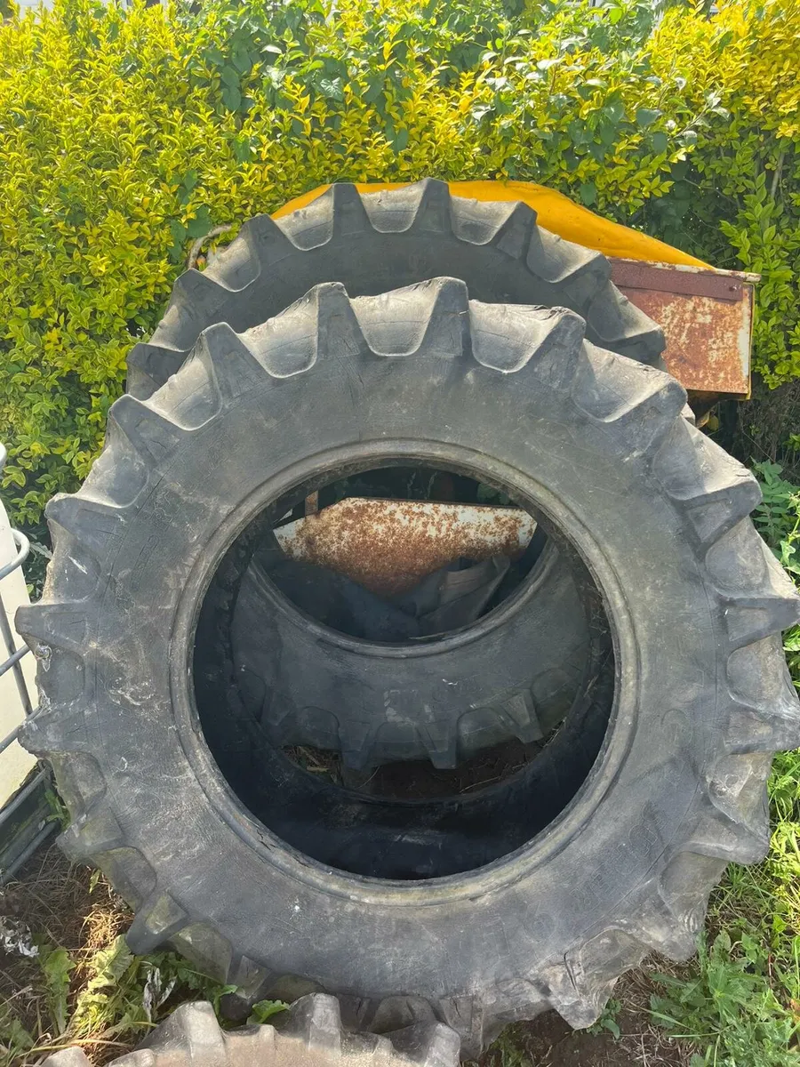Selection of tractor tyres - Image 2