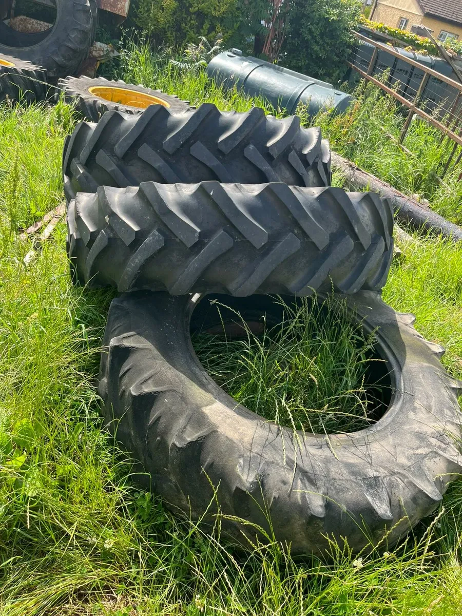 Selection of tractor tyres - Image 4