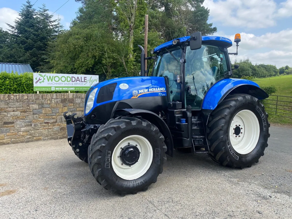 New Holland T7.210 - Image 2