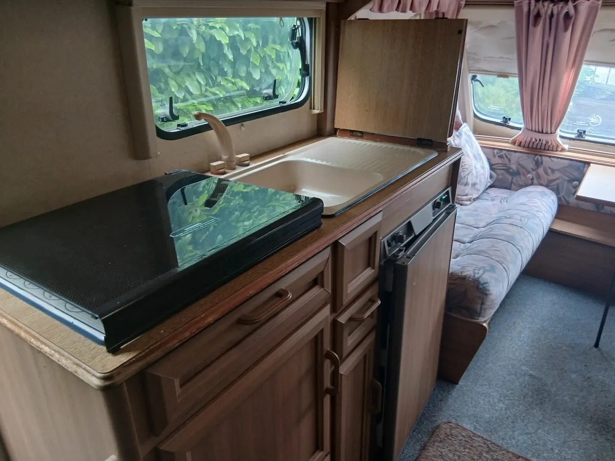 Caravan for sale - Image 4
