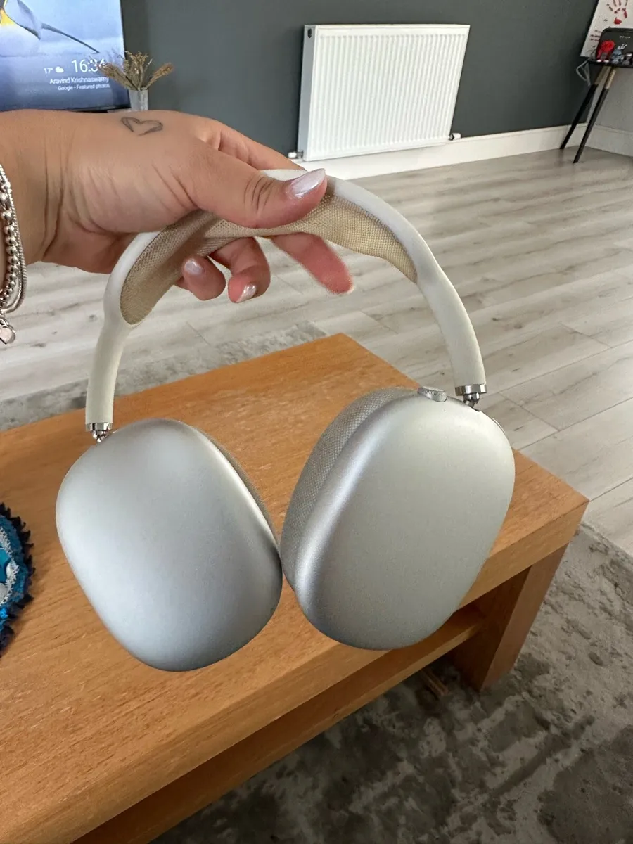 Apple Airpods Max Silver - Image 2