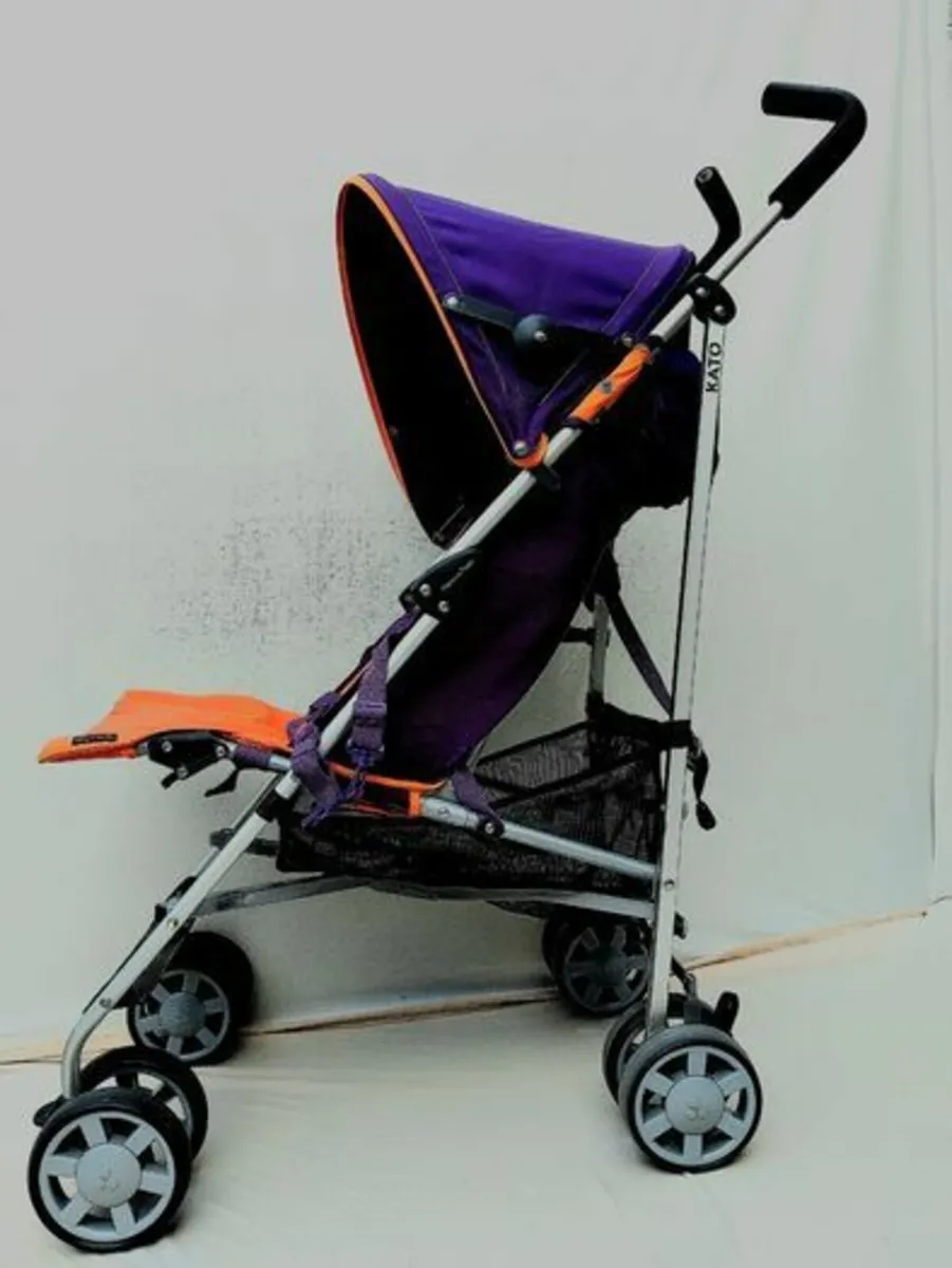 Mama's and Papa's Foldable Stroller - Image 1