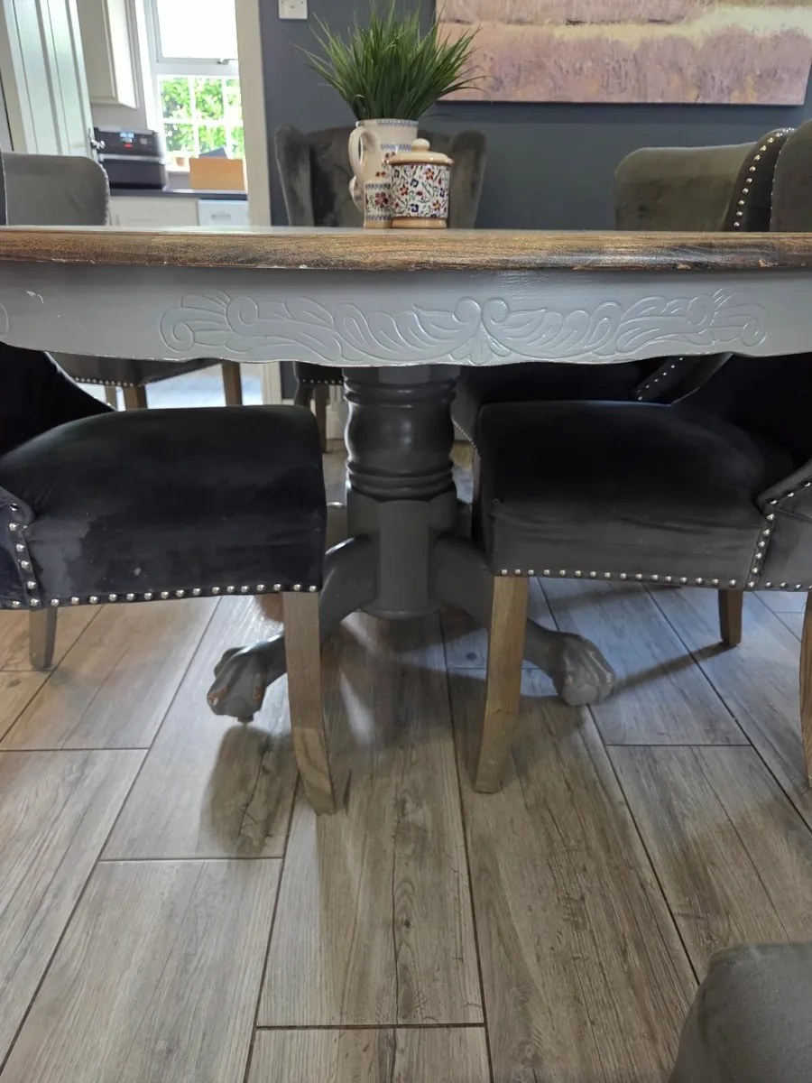 Dining table - Image 3