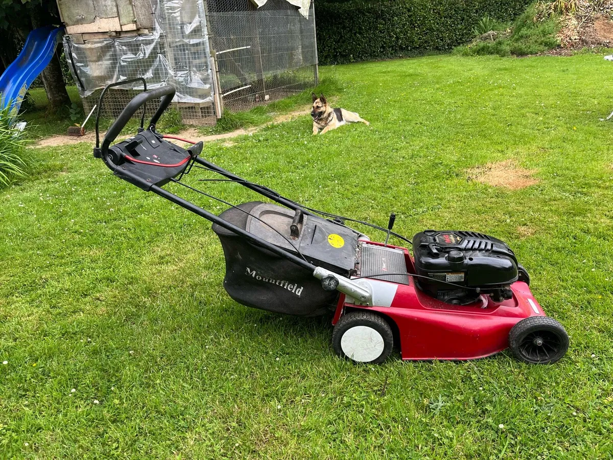 Delivery AvailableMountfield Self Drive Lawnmower - Image 3