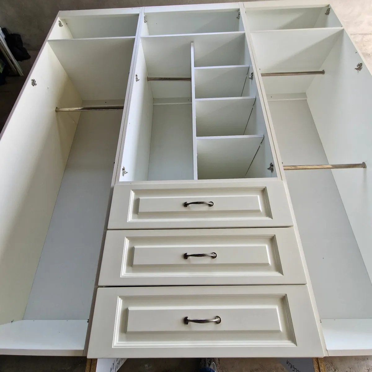 Build-in Wardrobe - Image 2