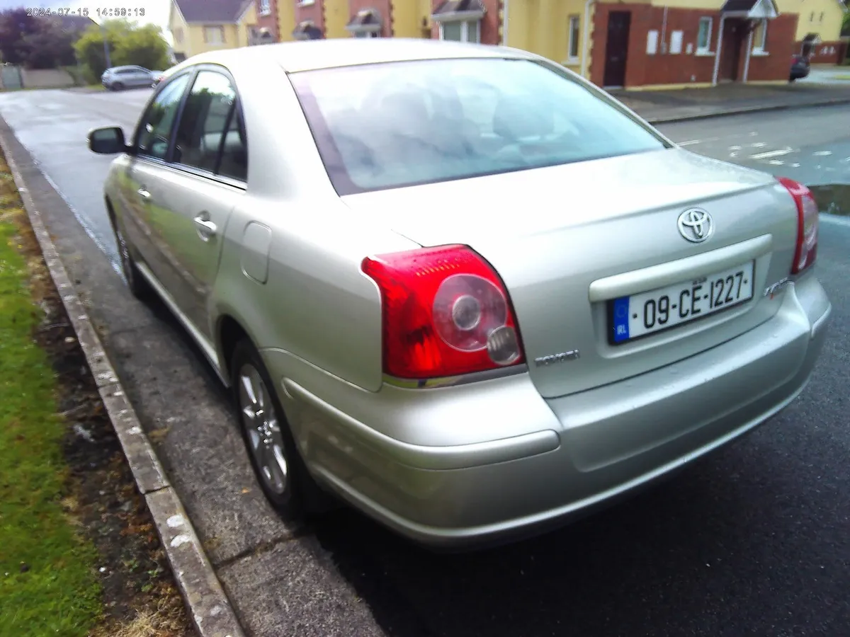 Toyota Avensis 2009 - Image 4