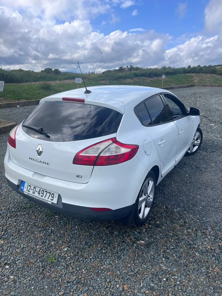 2012 Renault megane - Image 2