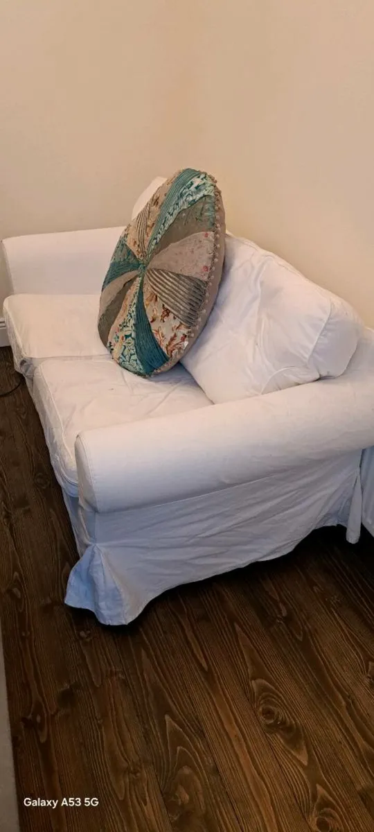 2 seater couch  6 years  old - Image 1