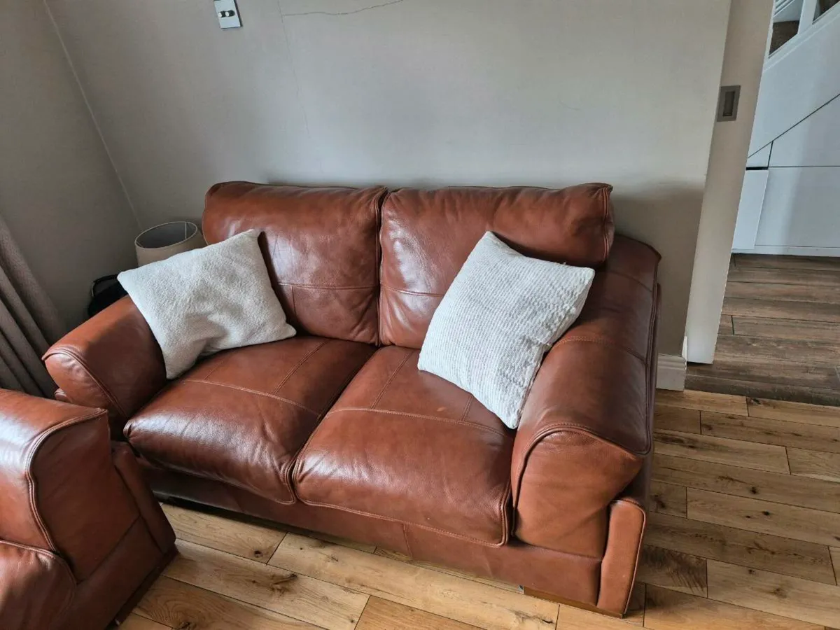 Ezliving 3&2 Brown Leather sofa - Image 2