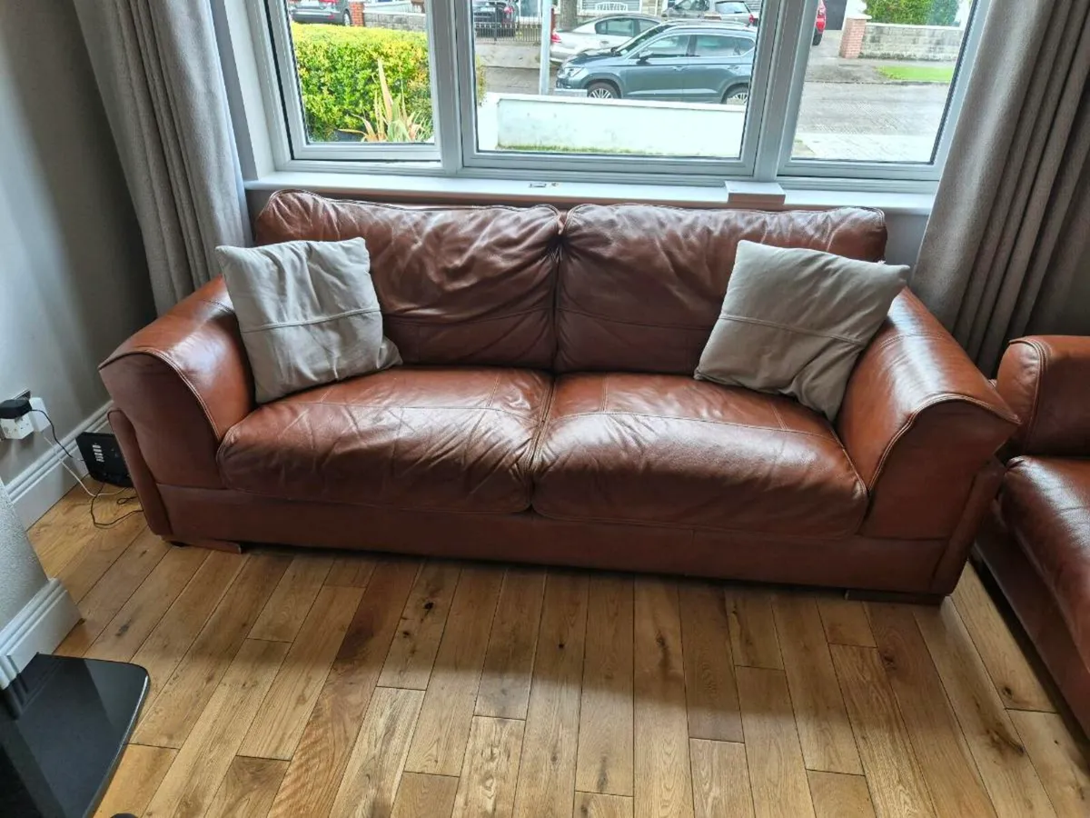 Ezliving 3&2 Brown Leather sofa - Image 4