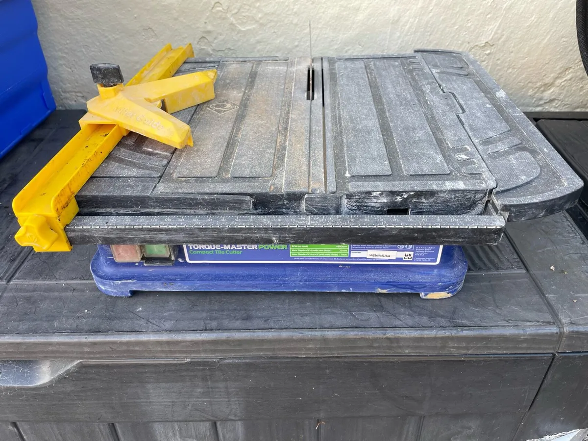 Tile cutter - Image 2