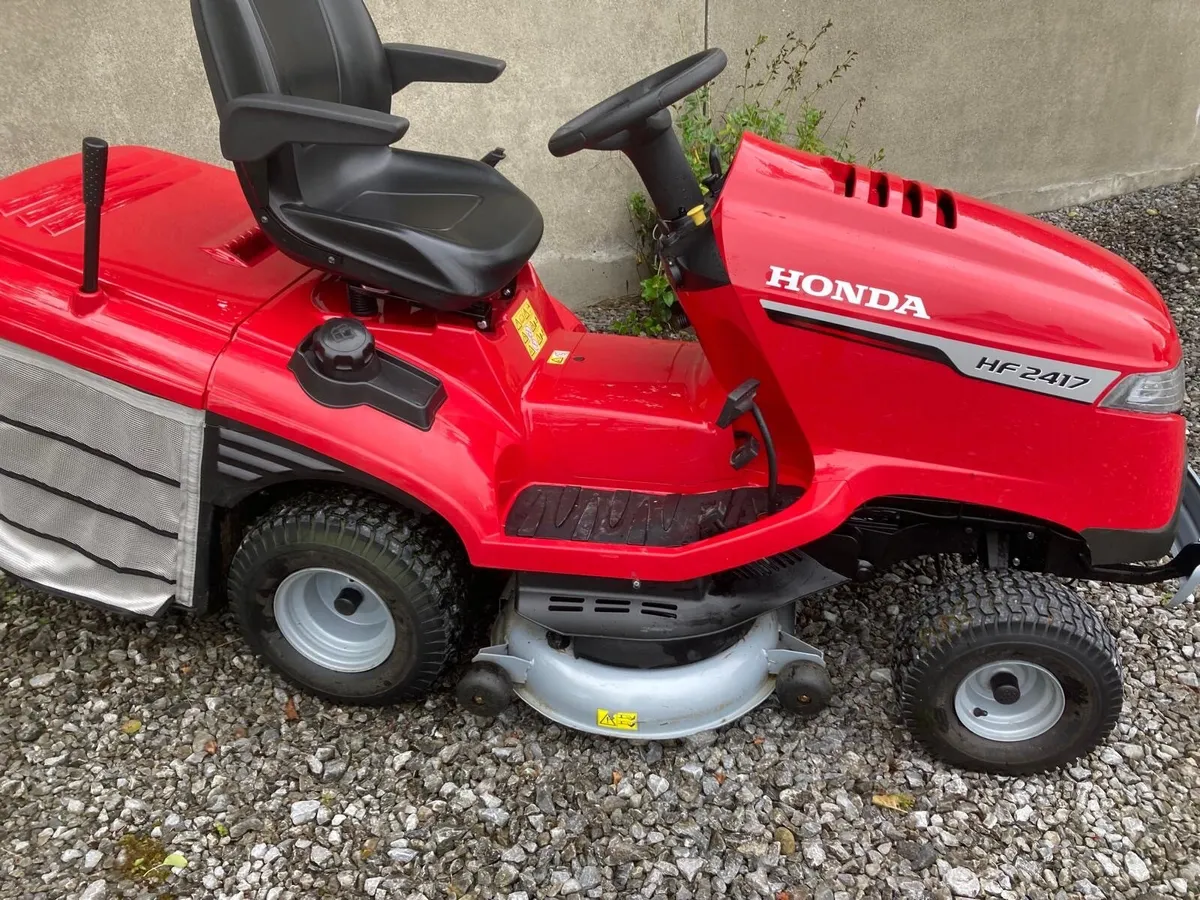Ride on lawnmower - Image 2