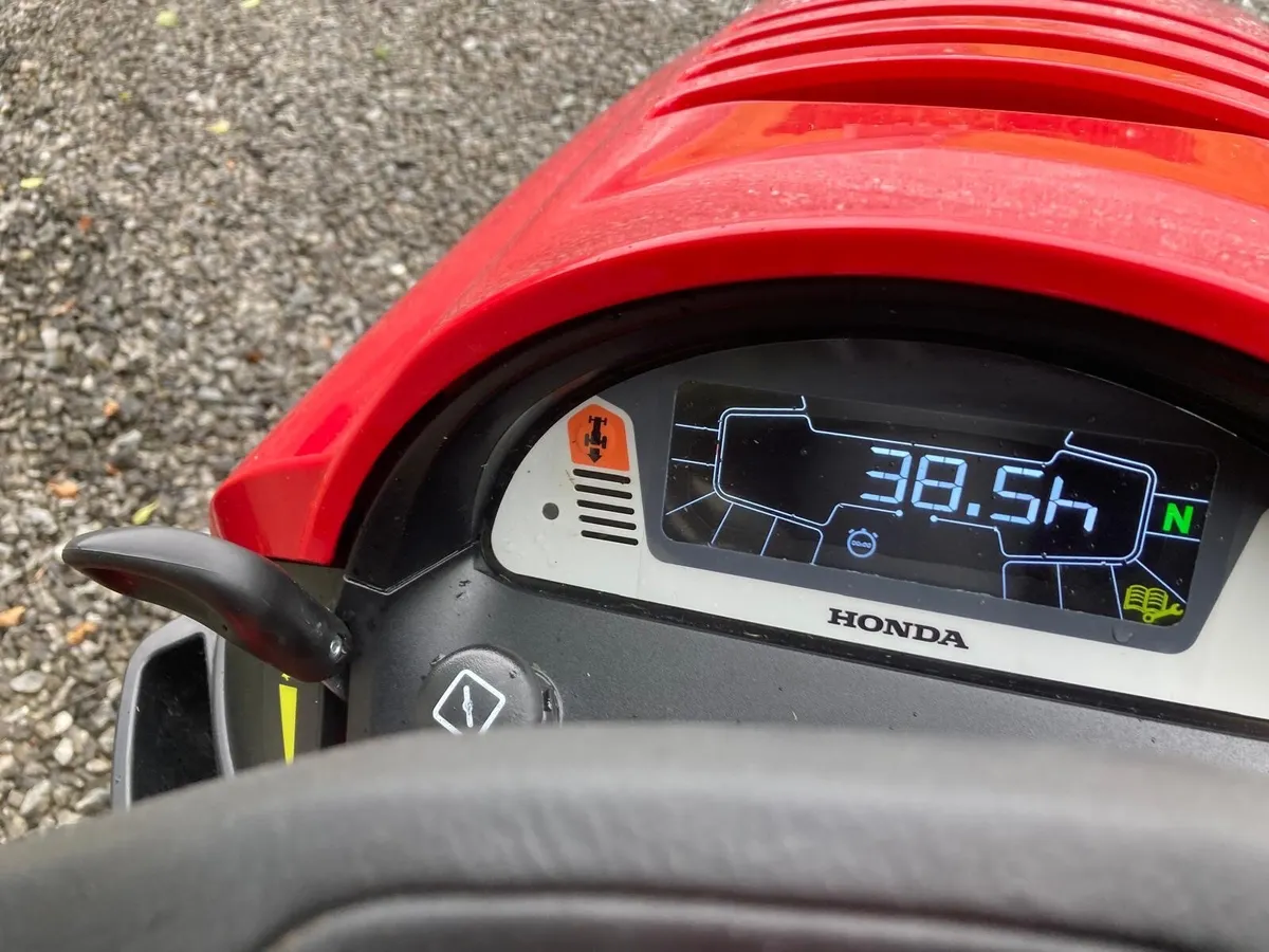Ride on lawnmower - Image 3