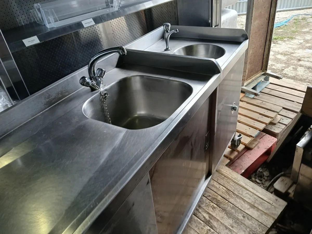 Stainless steel cabbinet/sink unit delivered - Image 1