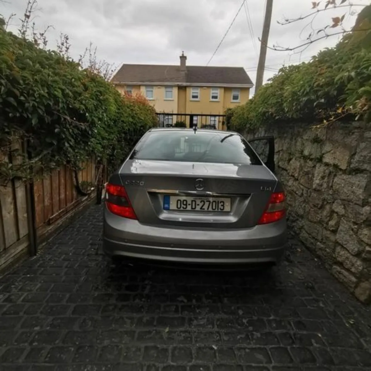 Mercedes-Benz C-Class 2009 - Image 3