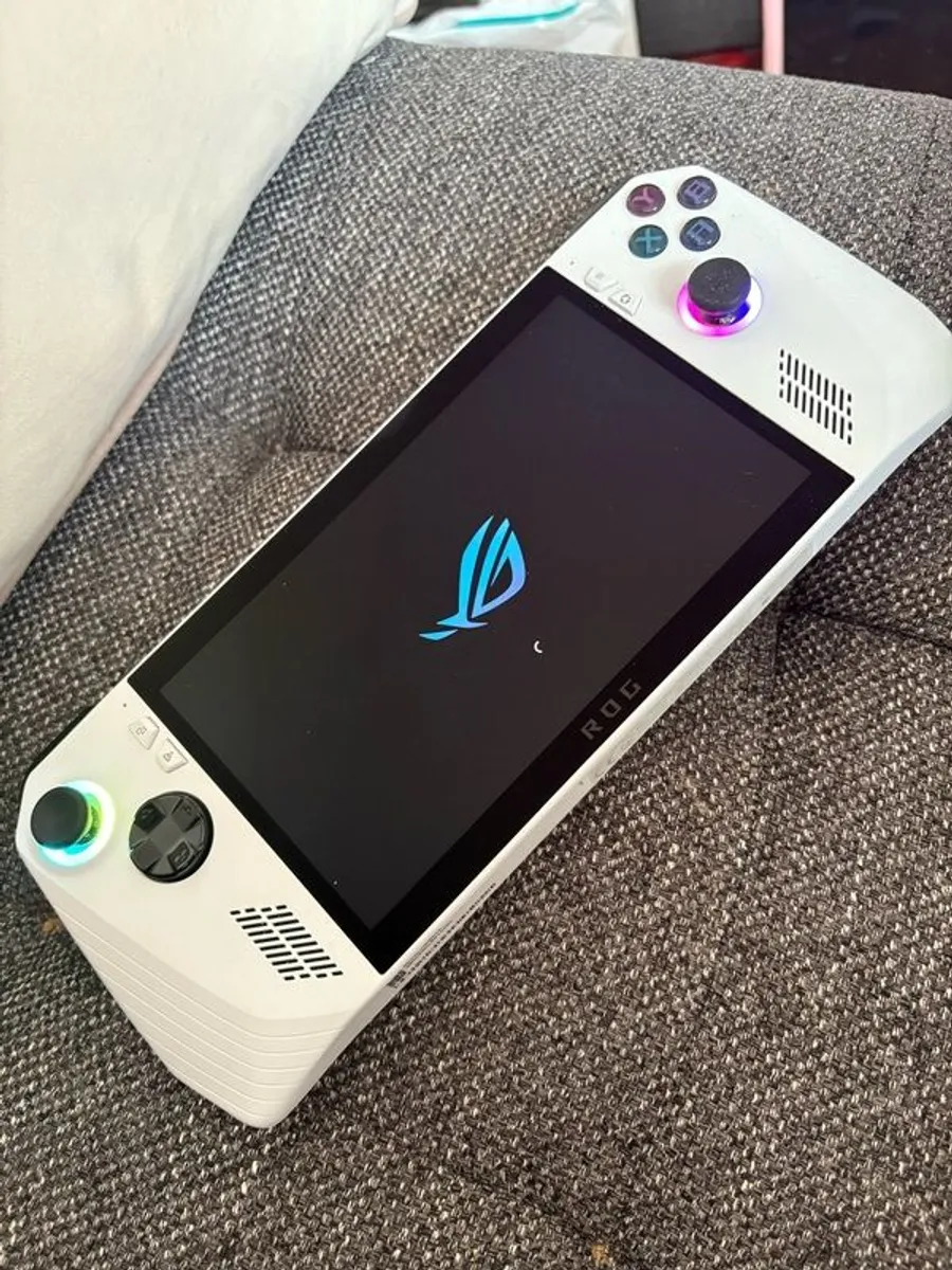 asus rog ally - Image 2