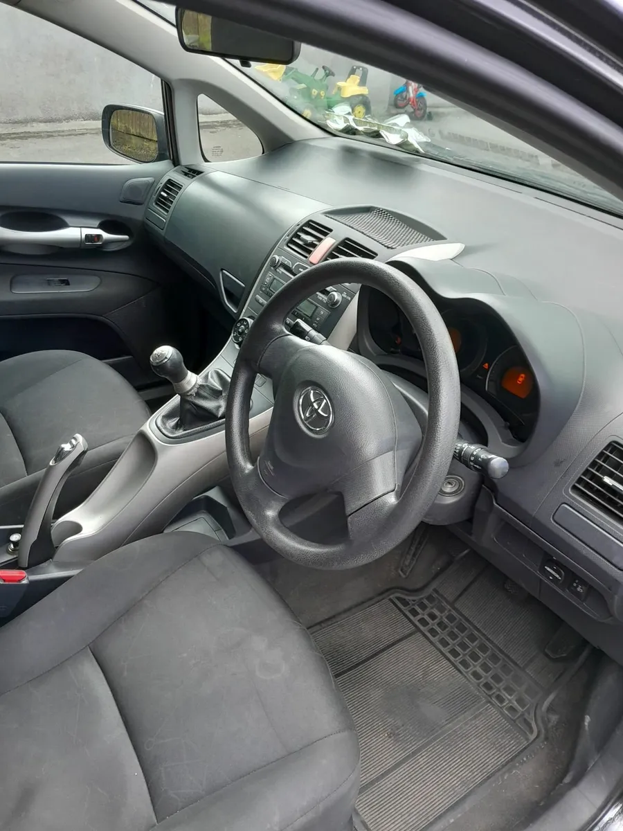 Toyota Auris 2007 - Image 4