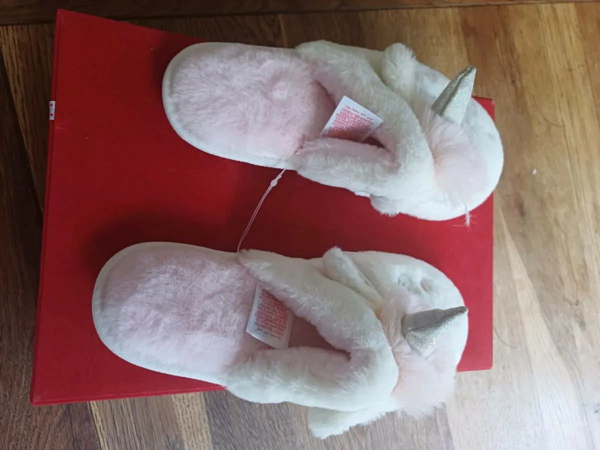 Girls slippers - Image 4