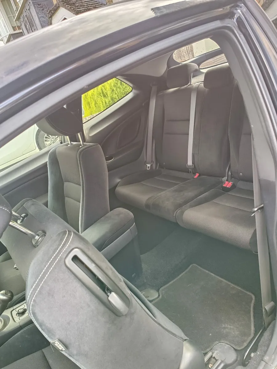 Car - Image 3