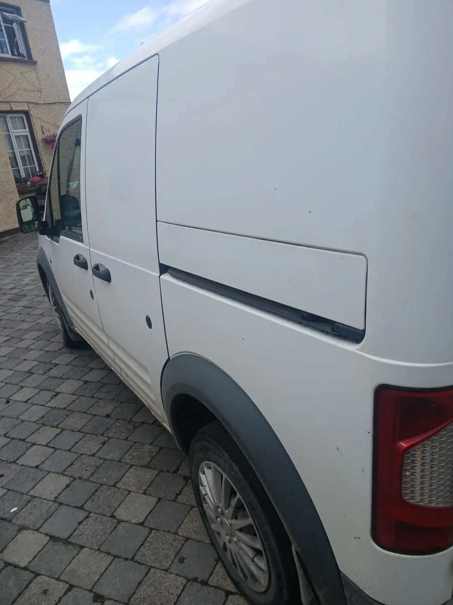 Ford Transit 2010 - Image 1
