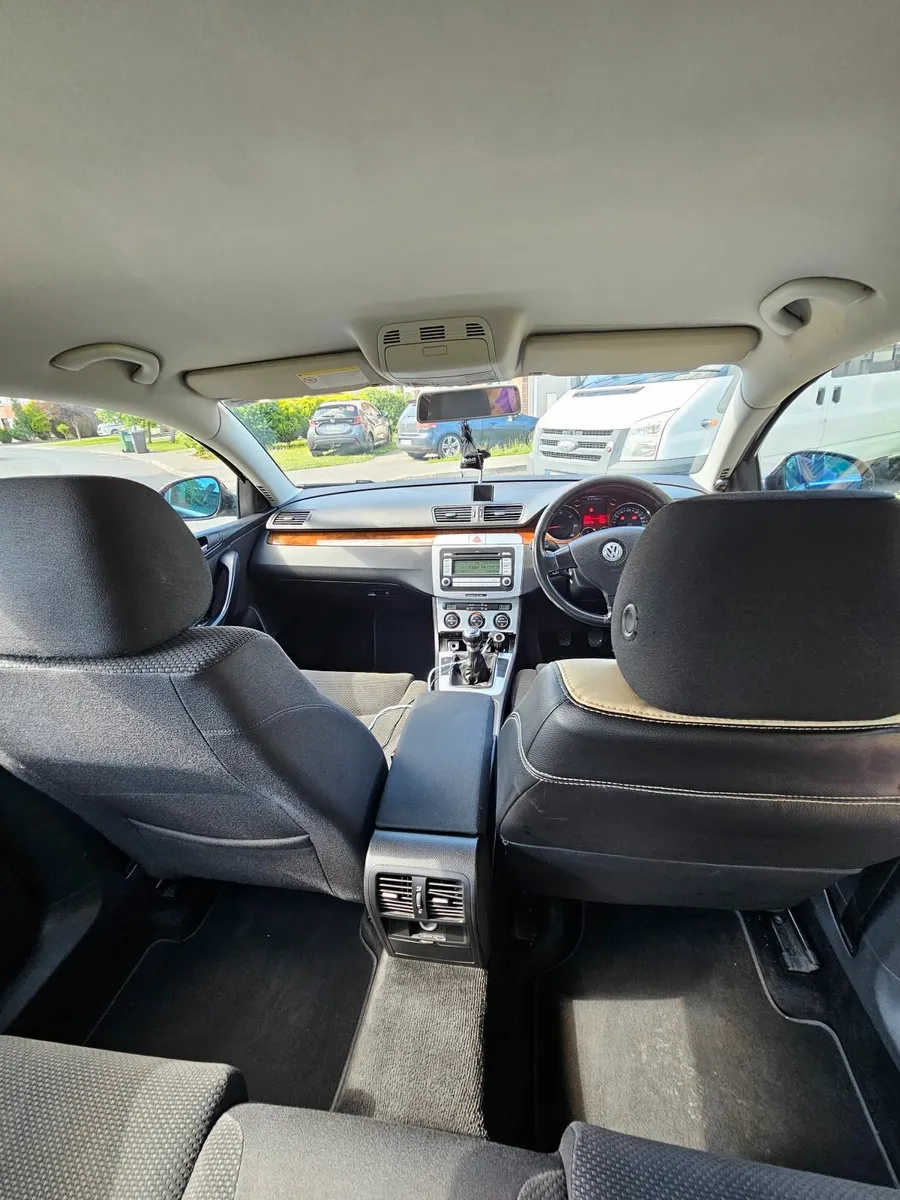 Volkswagen Passat 2008 - Image 4