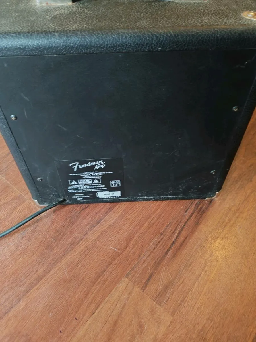 Fender frontman guitar amp - Image 2
