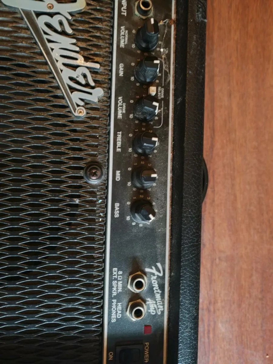 Fender frontman guitar amp - Image 4
