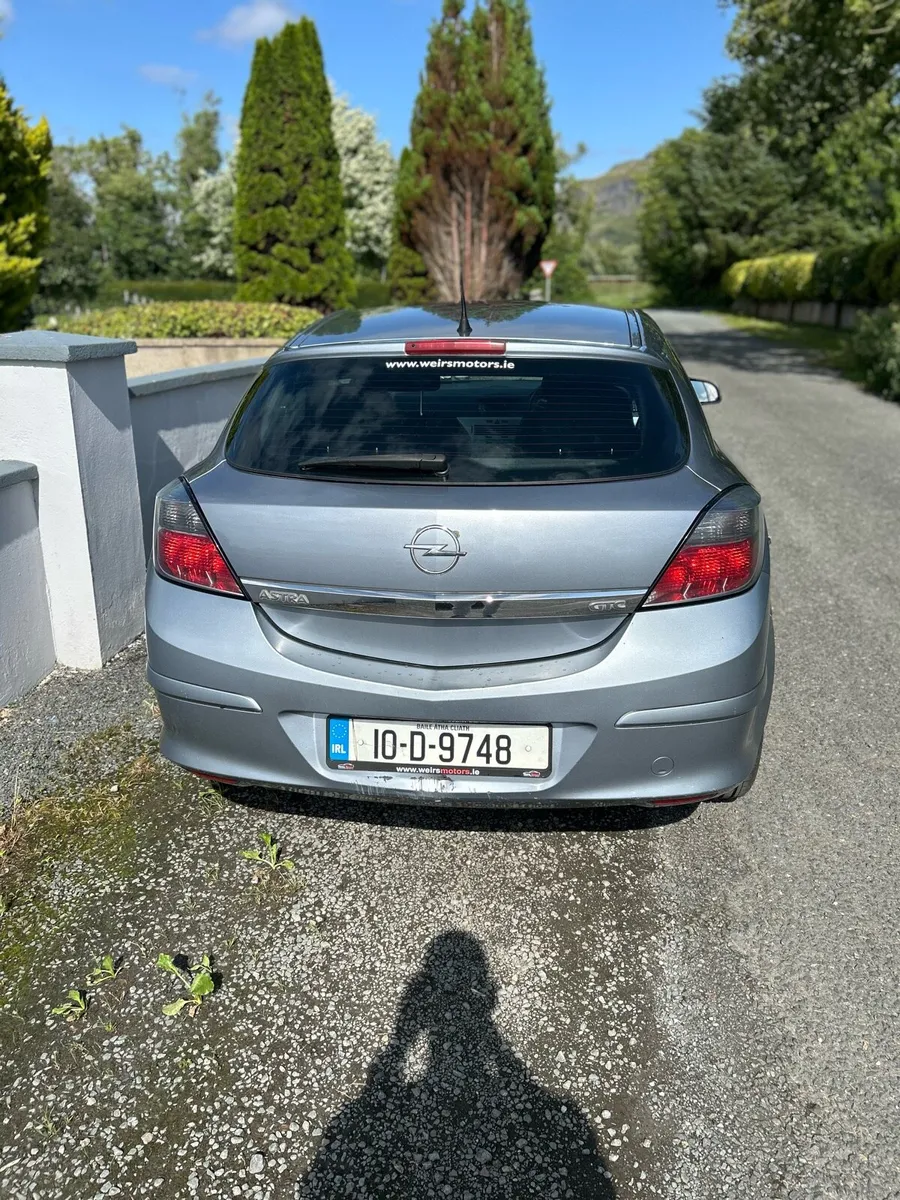 Car - Image 3