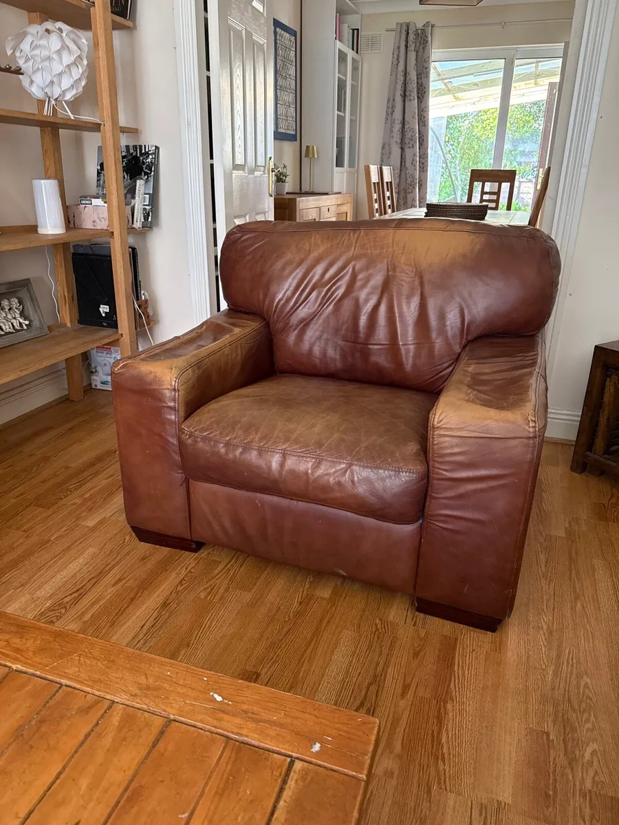 Leather (Italian) arm chair - Image 1