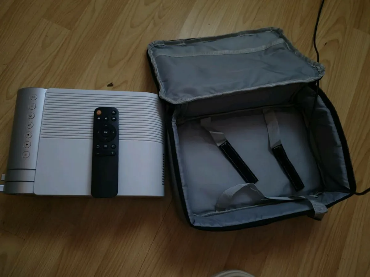 GOODEE projector (Home theater and outdoor use) - Image 2