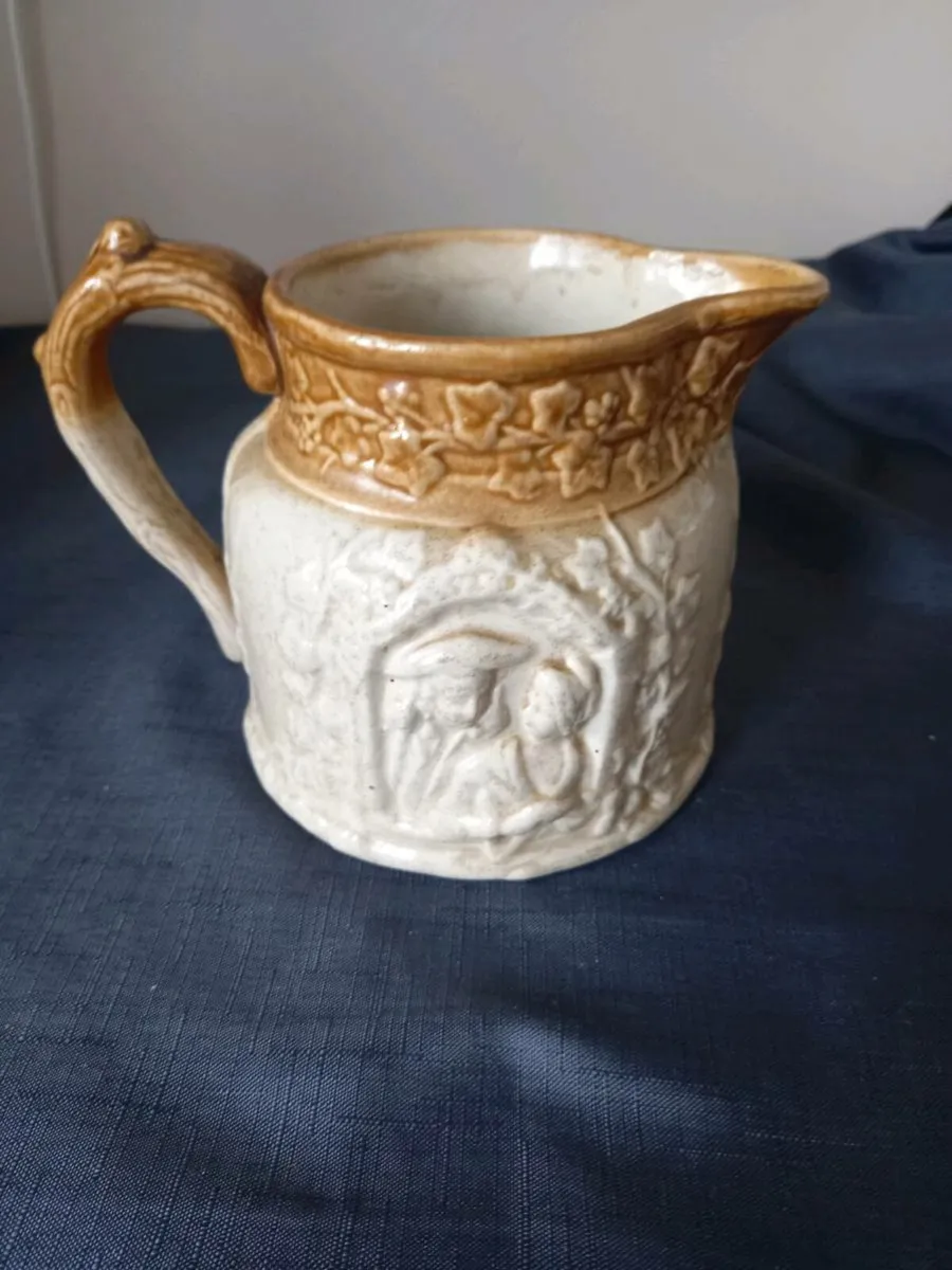 Glasgow Pottery Jug - Image 1