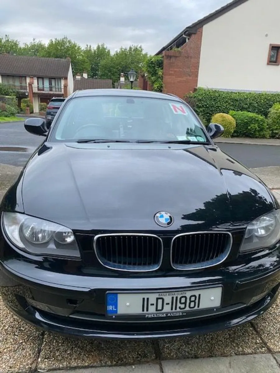BMW 1-Series 2011 - Image 2