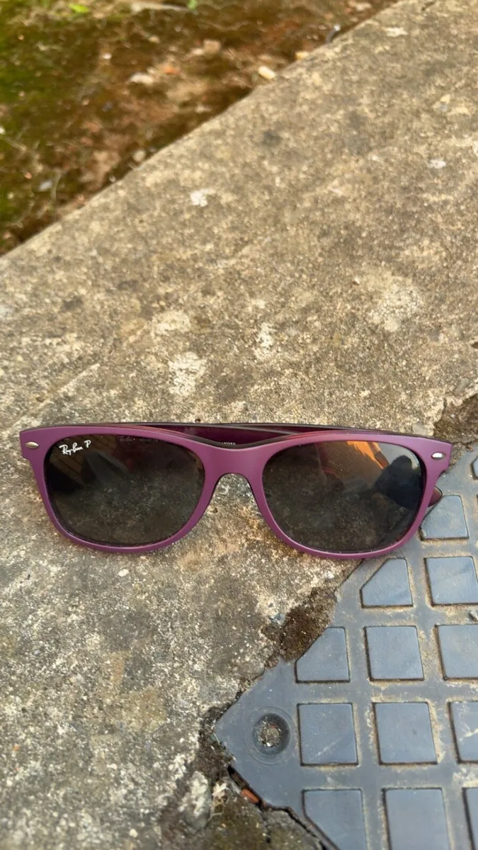 Raybans new wayfarer glasses - Image 1