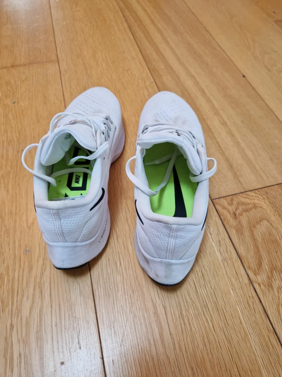 Nike air zoom pegasus 7.5UK - Image 2