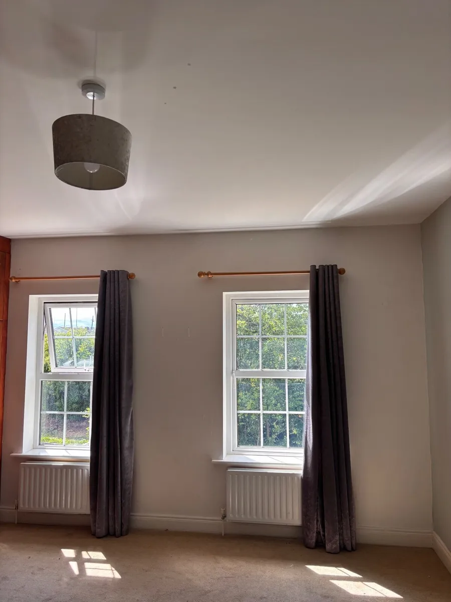 Curtains - Image 3