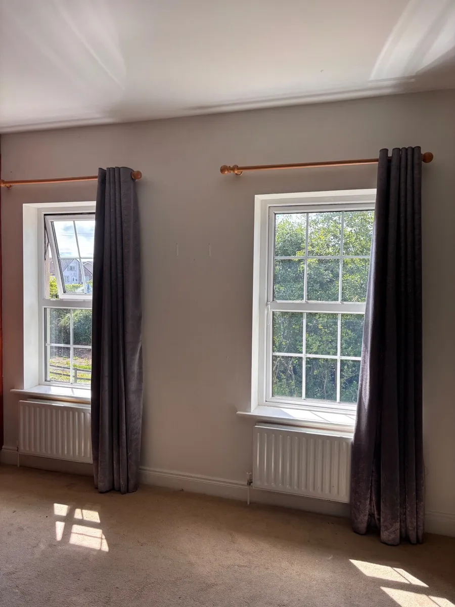 Curtains - Image 4