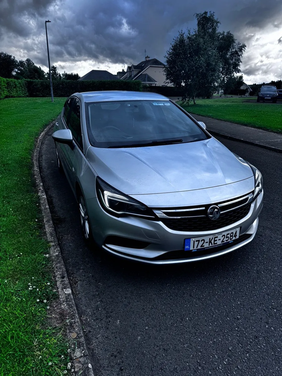 Car - Image 1