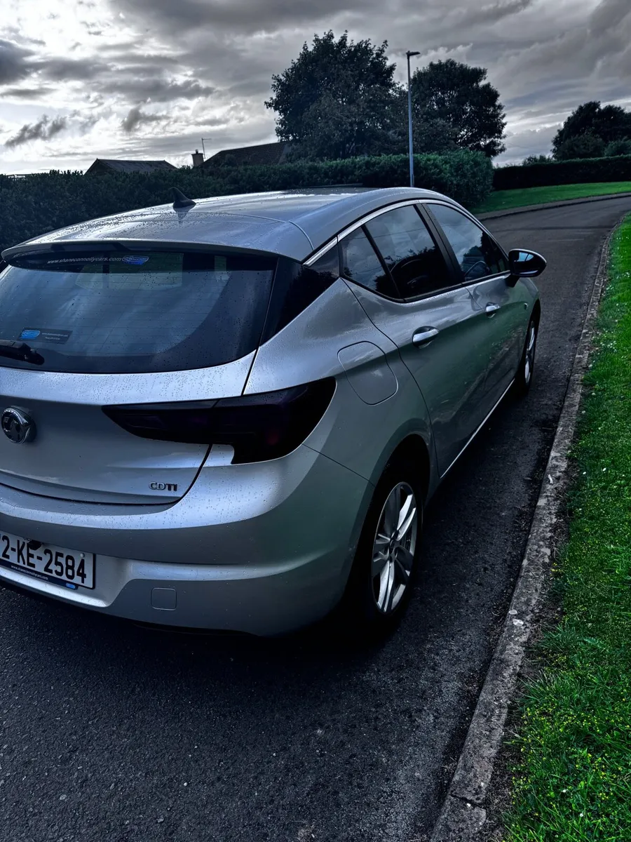Car - Image 4