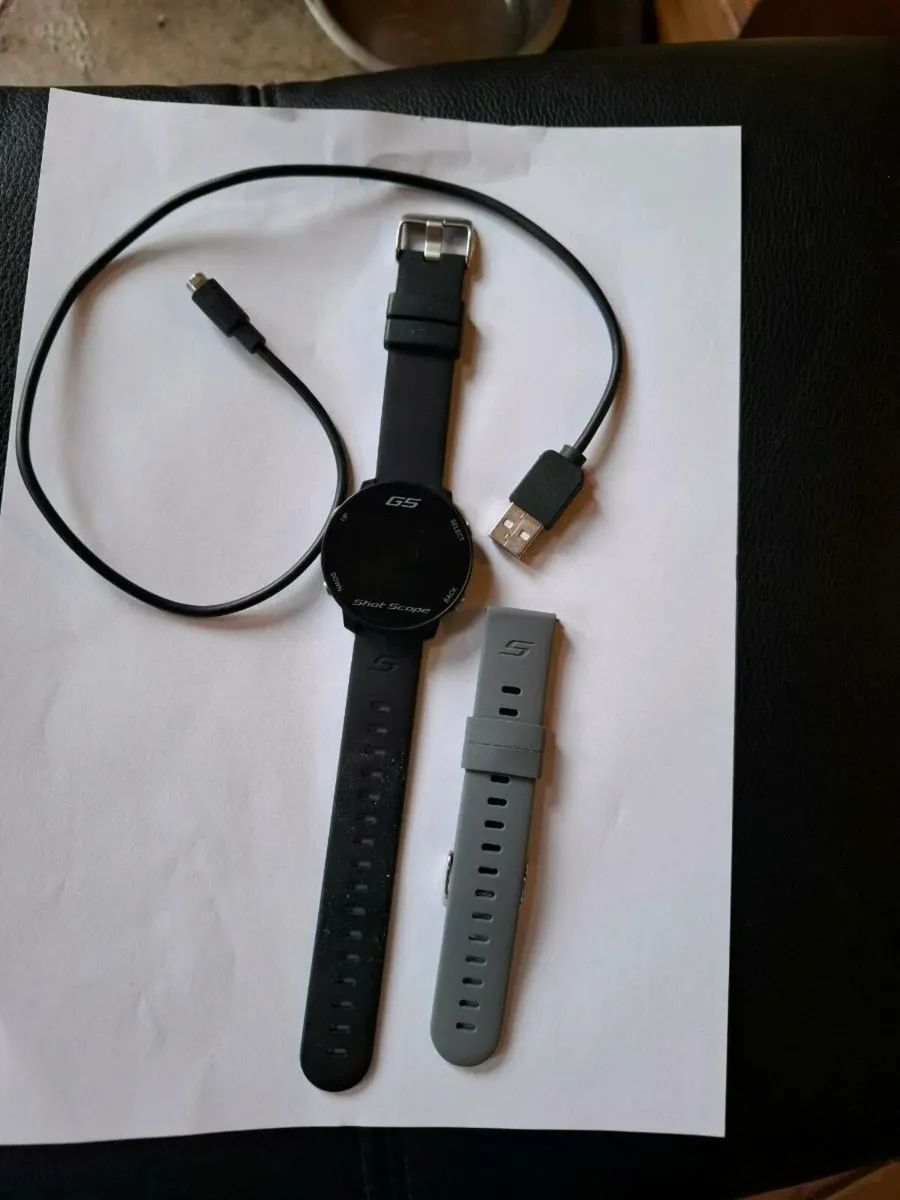 Golf GPS watch - Image 1