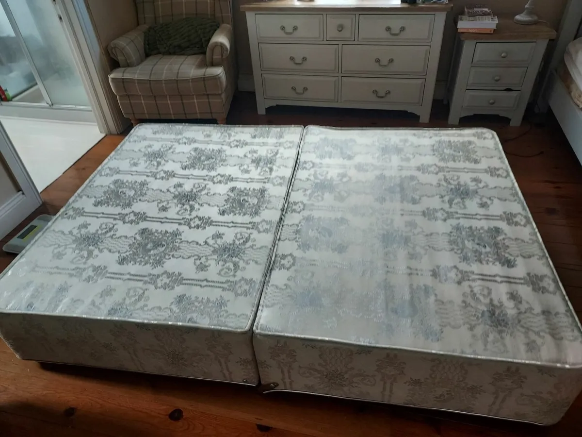 Mattress and bed base - Image 2
