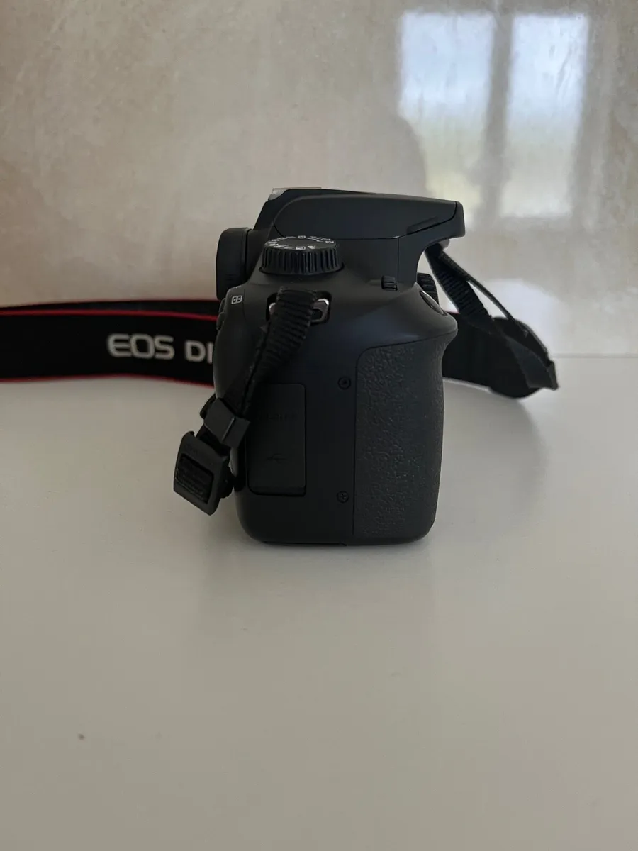 Canon eos 4000d - Image 3